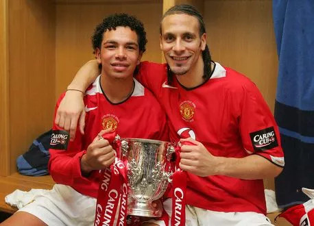 Kieron Richardson helped Man United to the League Cup in 2006