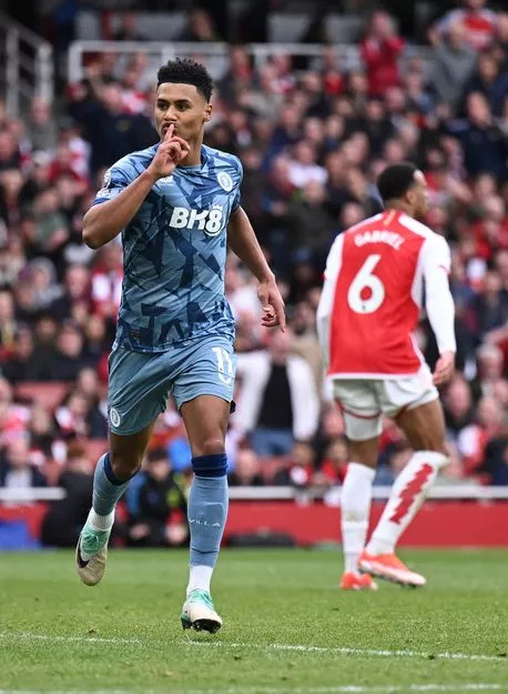 Arsenal FC v Aston Villa - Premier League