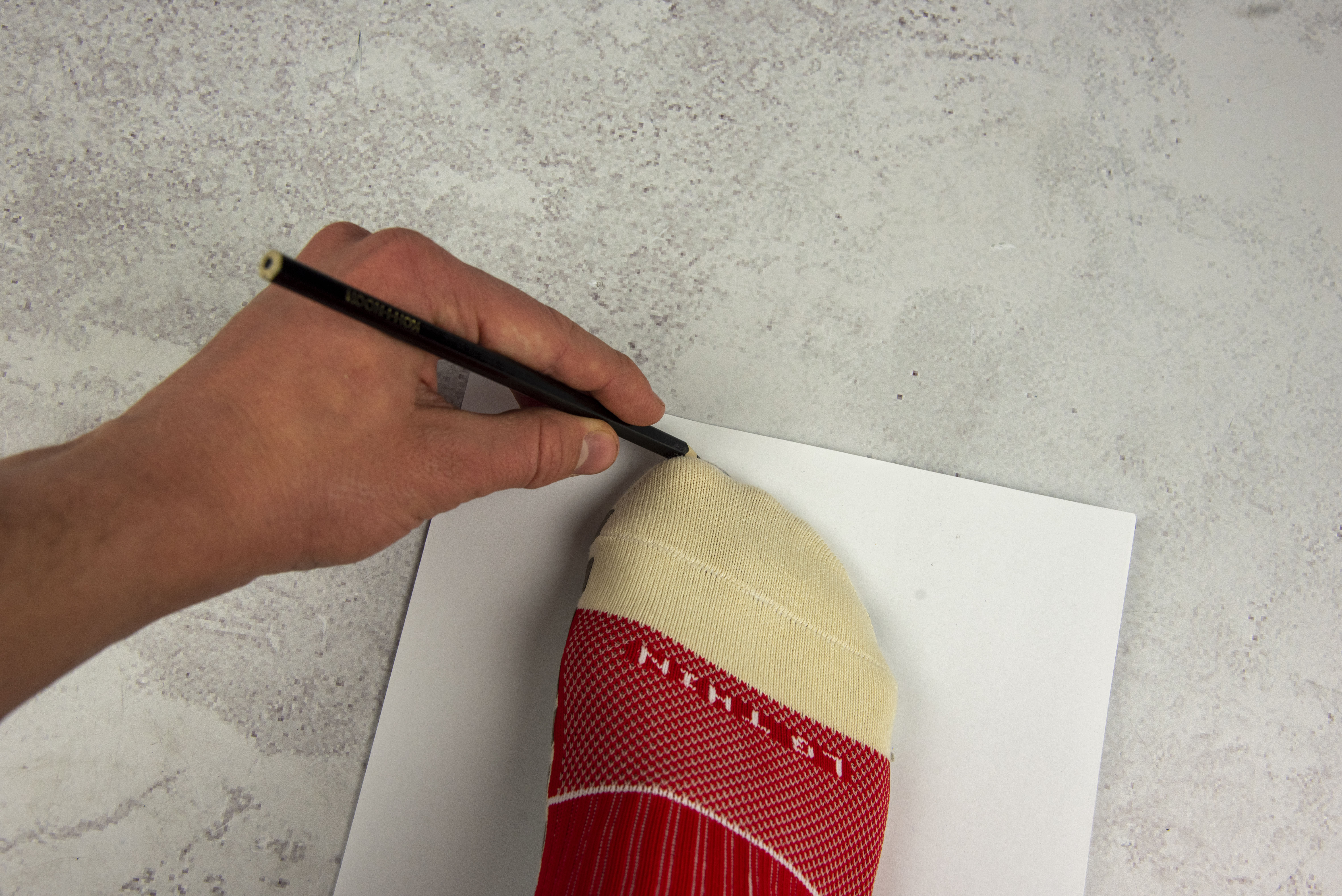 Foot tracing