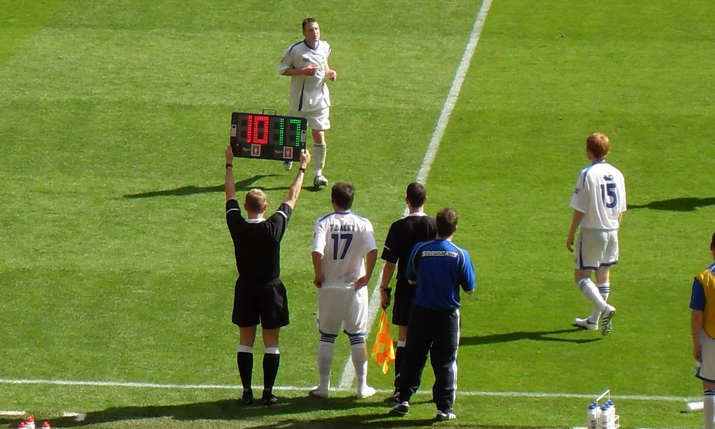 Substitution - FA Carlsberg Vase Final 2009 - Glossop Nort… | Flickr