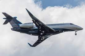 Boeing 737 VIP: spacious interior for team travel