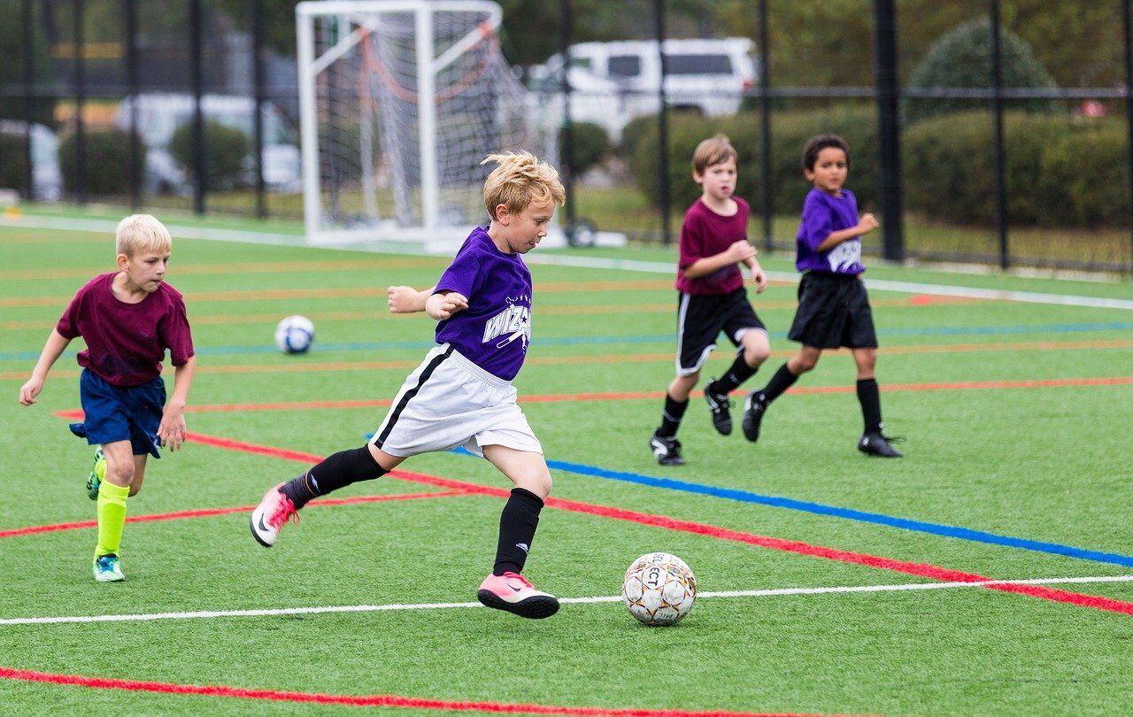 length of football game uk youth
