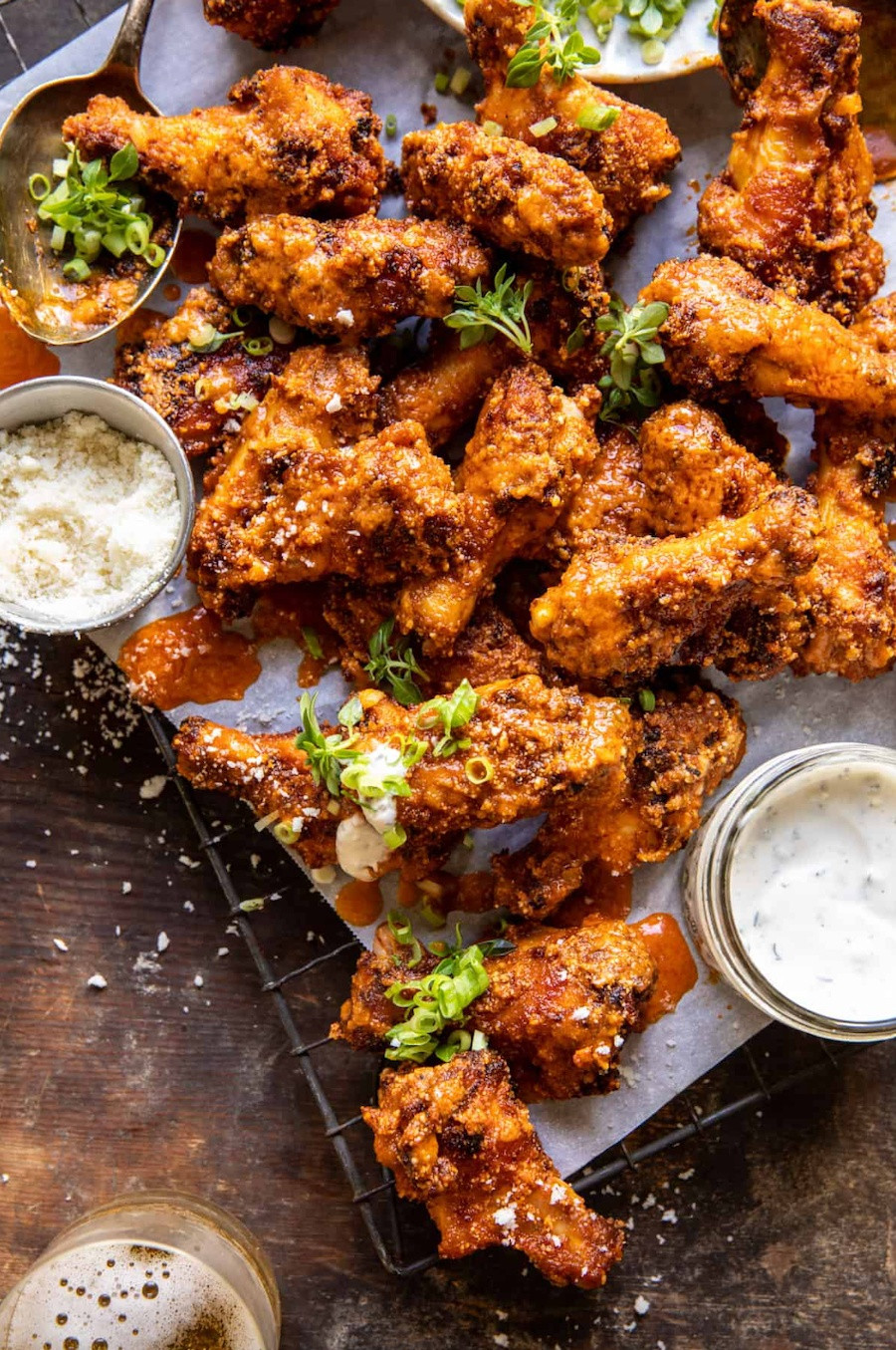 Easy Garlic Parmesan Buffalo Chicken Wings