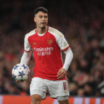 Arsenal player Gabriel Martinelli wearing a match shirt featuring the Emirates Logo