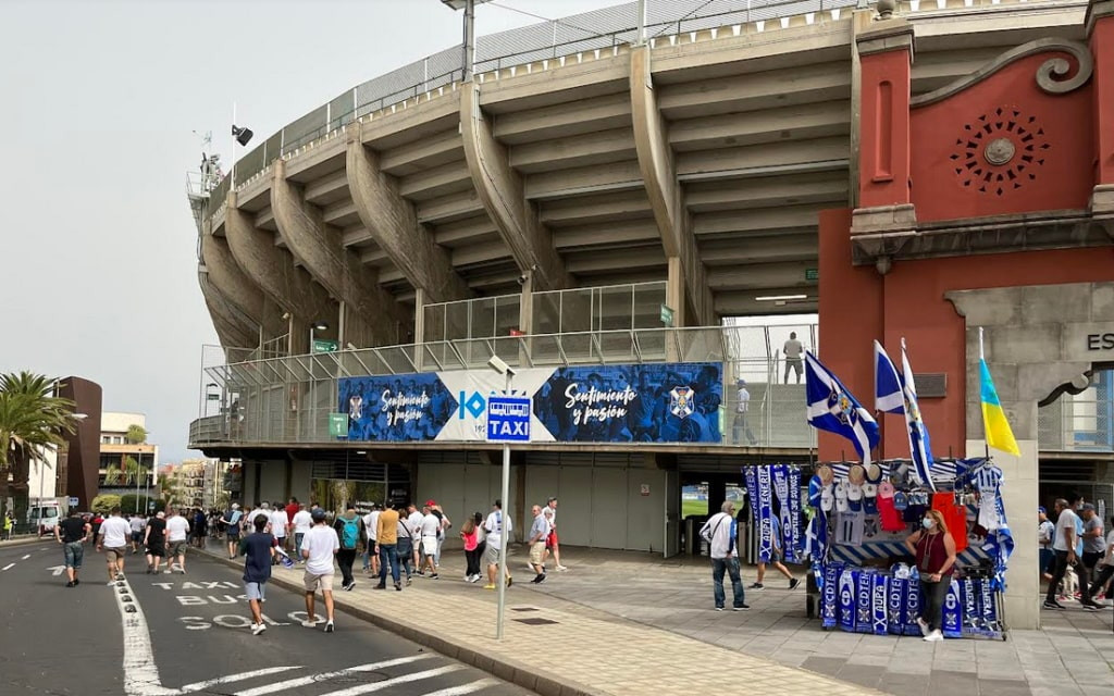 Outside Estadio Heliodoro Rodriguez Lopez