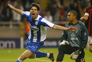 Albert Luque celebrates after scoring Deportivo La Coruña’s third goal against AC Milan