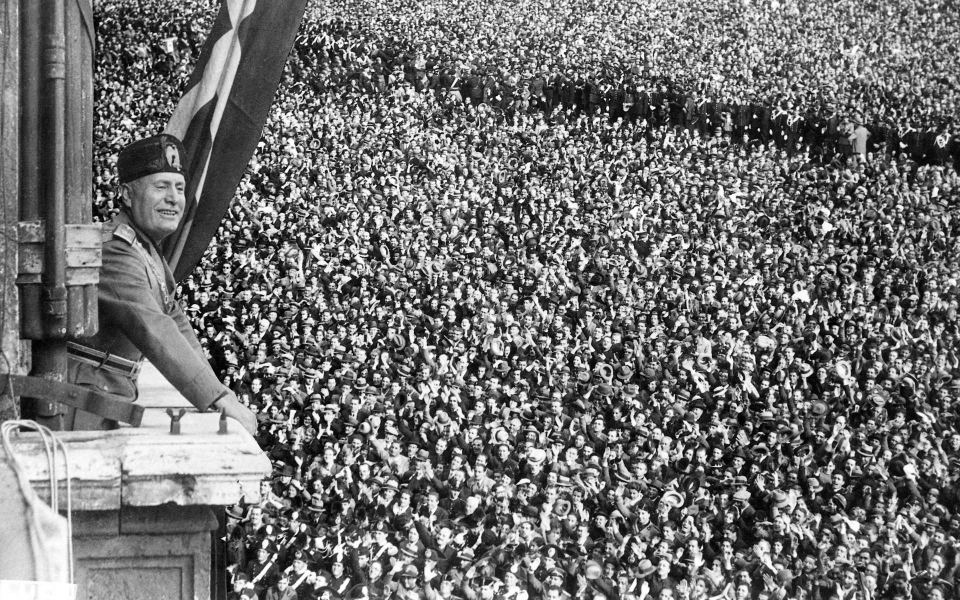 Mussolini on Balcony