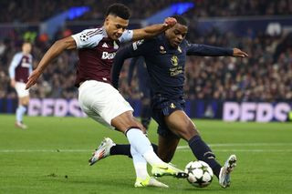 Pierre Kalulu fails defend a wide shot by Aston Villa