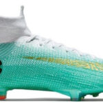 Nike Mercurial Superfly VI Elite CR7 Chapter 6 Special Edition football boots with a golden design