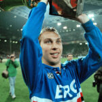 David Platt was mobbed at the airport upon arrival by ecstatic Bari fans
