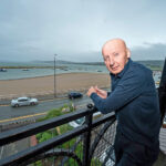 Mickey Thomas in hospital, battling esophageal cancer