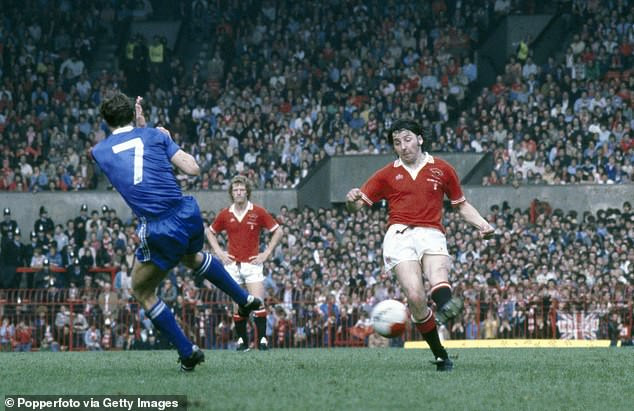 Mickey Thomas back at Old Trafford