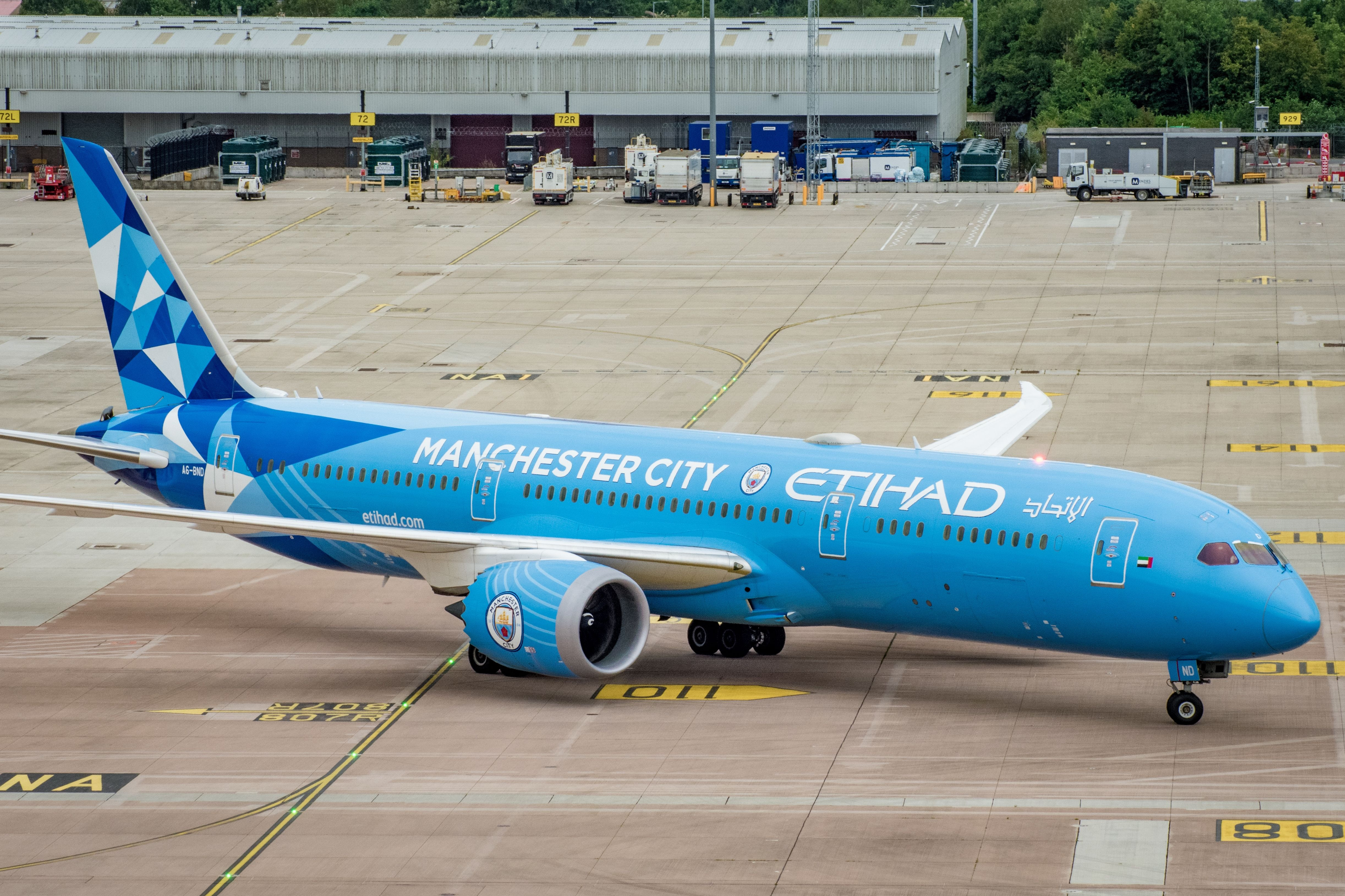 Etihad Airways Boeing 787-9 Dreamliner Man City Livery | A6-BND
