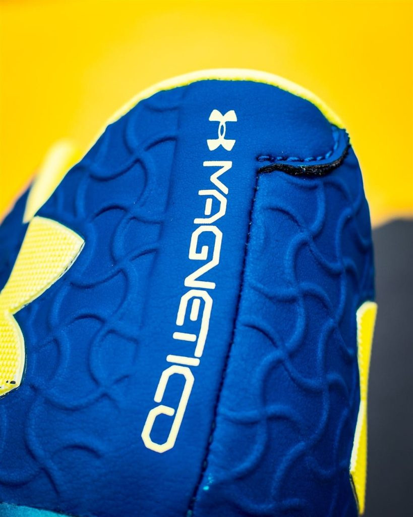 Marco Reus removed his laces on his Puma Future