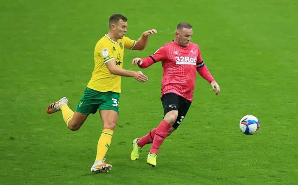 Ben Gibson battling with Wayne Rooney