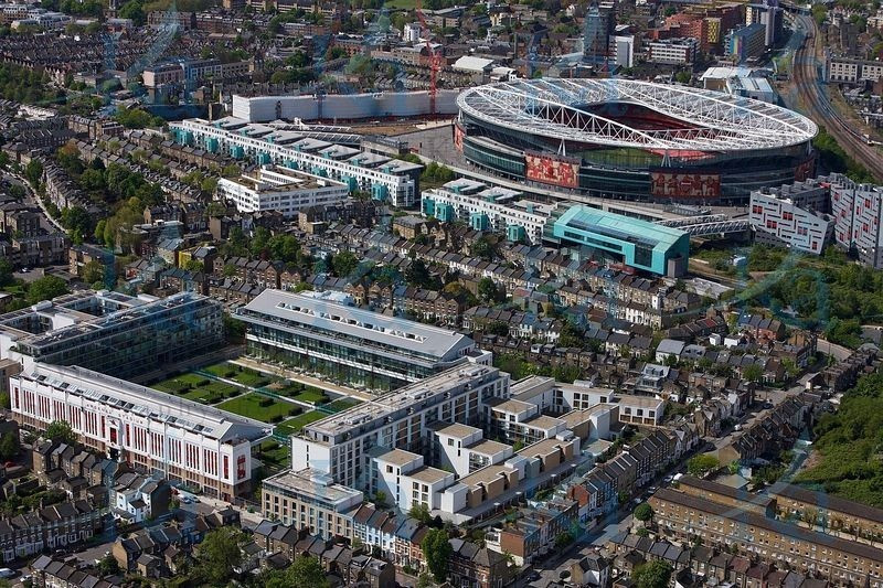The new Emirates Stadium (top half of the image), and the old Arsenal Stadium (bottom half of the image)