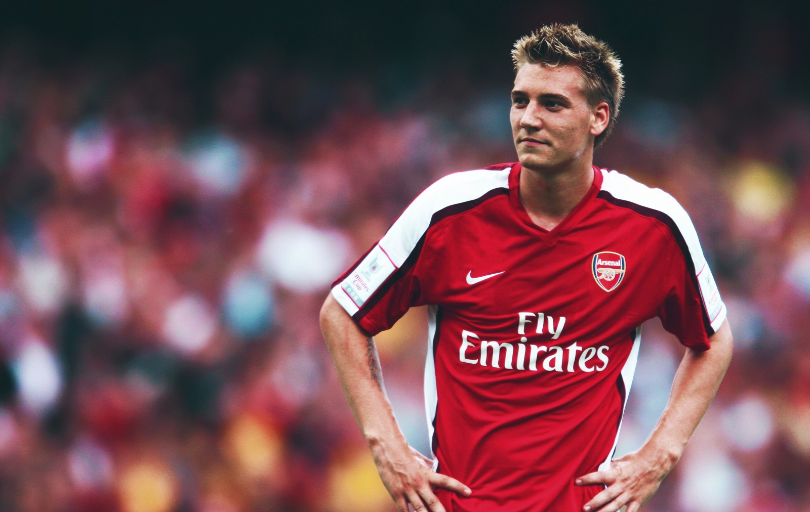 Andrey Arshavin scoring against Barcelona