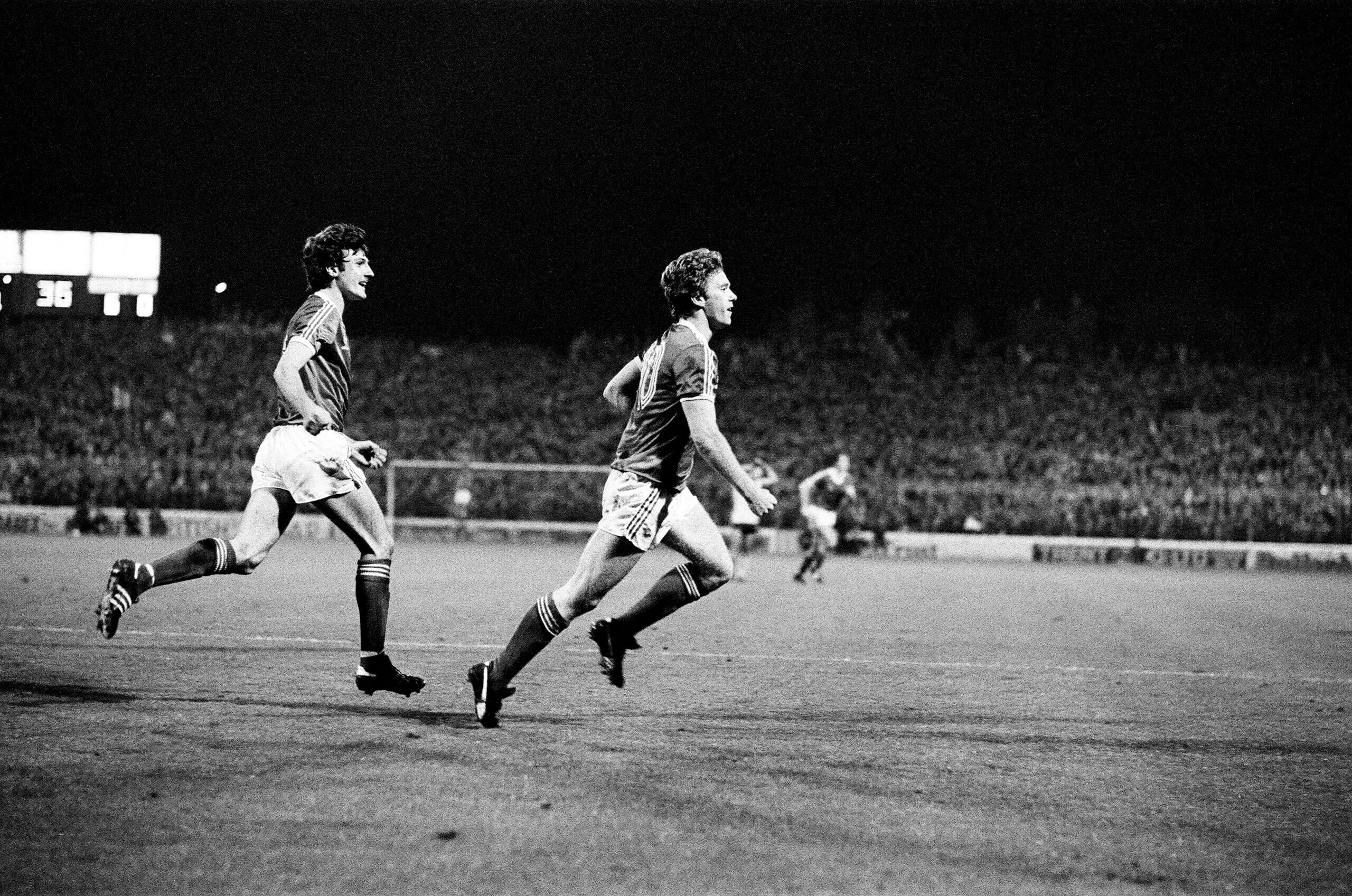 Tony Woodcock Celebrates Scoring Against AEK Athens