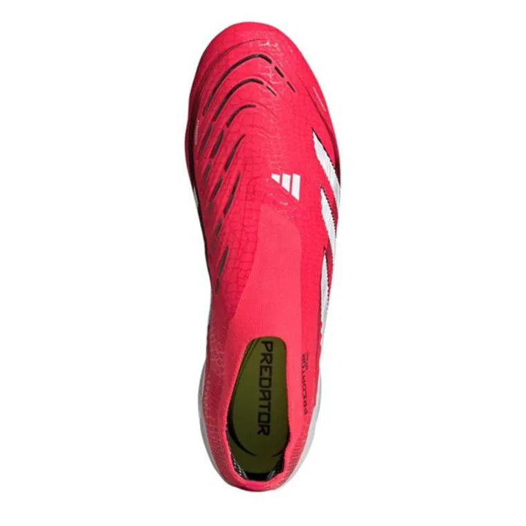 Diagram illustrating the compression fit of a laceless football boot