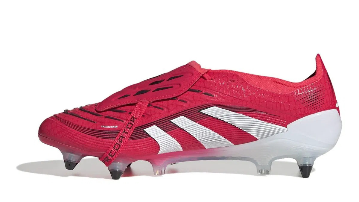 Adidas Predator 25 Elite football boots featuring a low-cut design for maximum flexibility