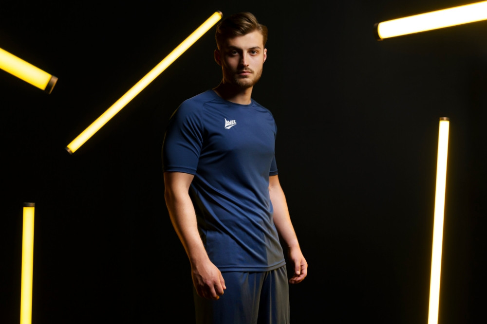 Men's classic jersey with professional shaping