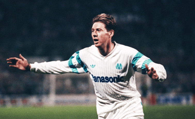 Eric Cantona in Marseille 1990/91 Home Kit