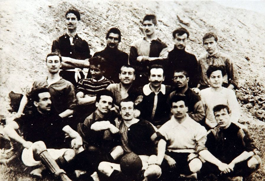 The first photo of Galatasaray (1905)